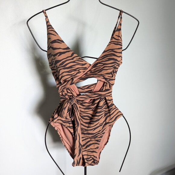 NWOT Aerie Swim Tiger Stripe Cutout Wrap One Piece- Sz M - Picture 3 of 4